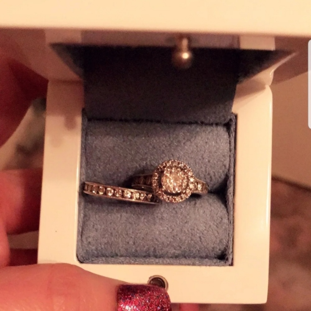14kt white gold diamond wedding set